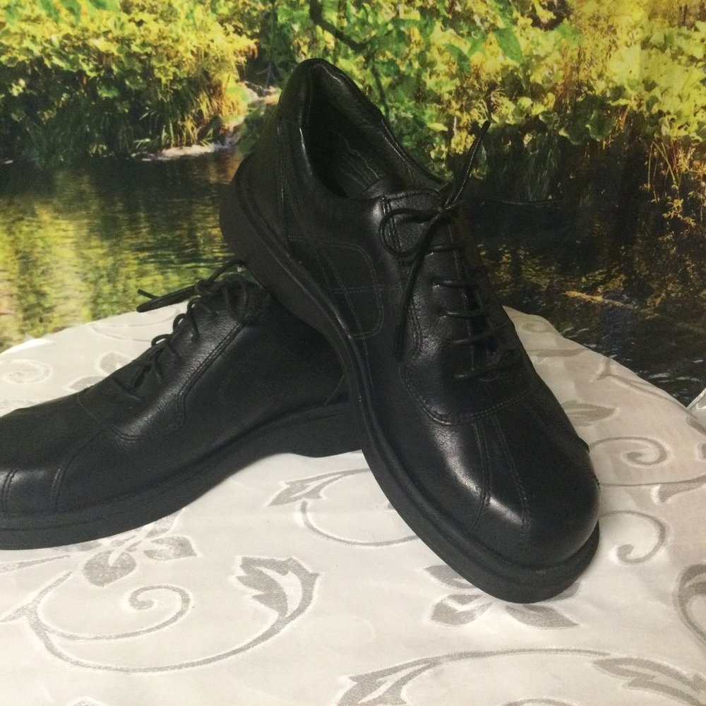 Red Tape LADIES BLACK  Lace Up Shoes